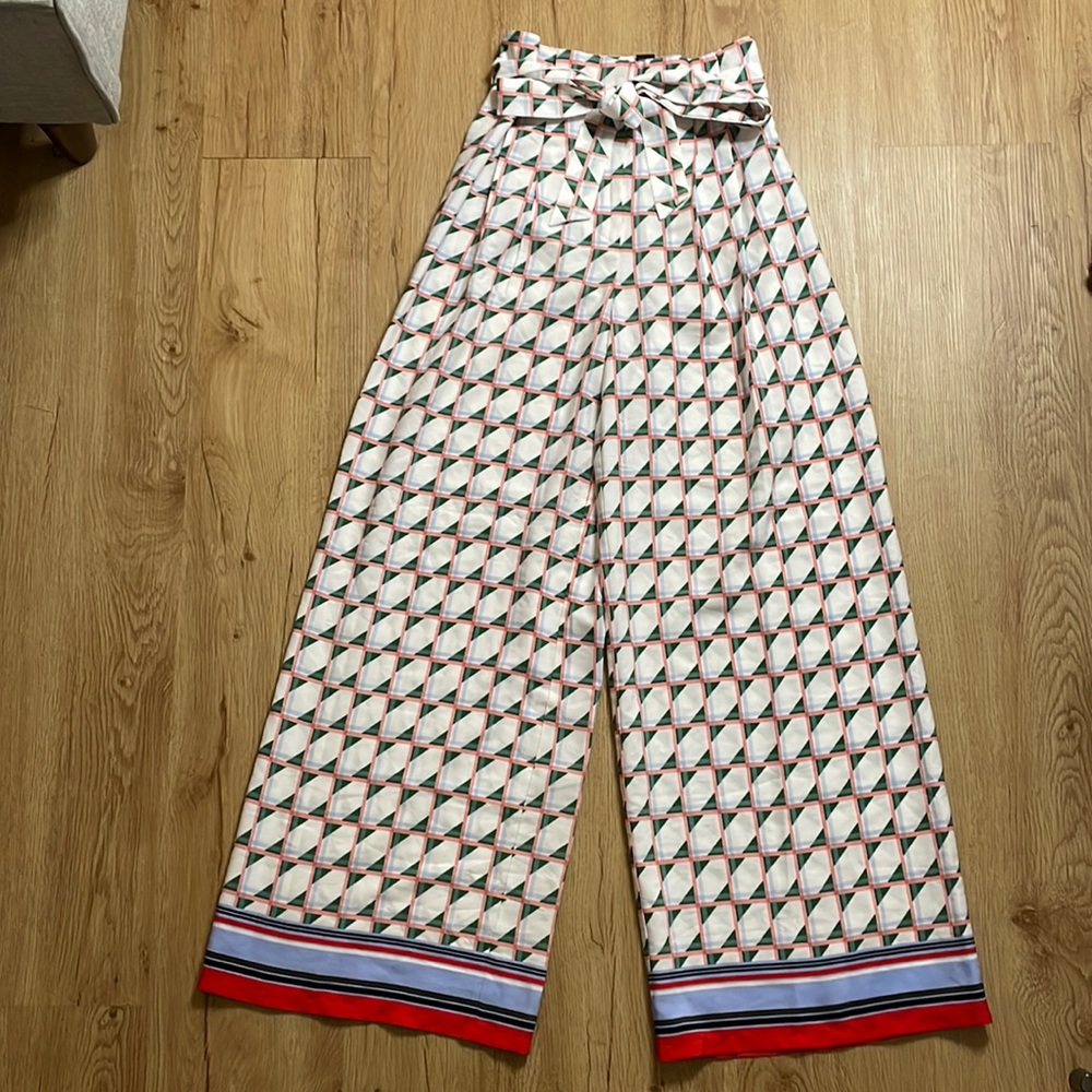 Wide leg trousers